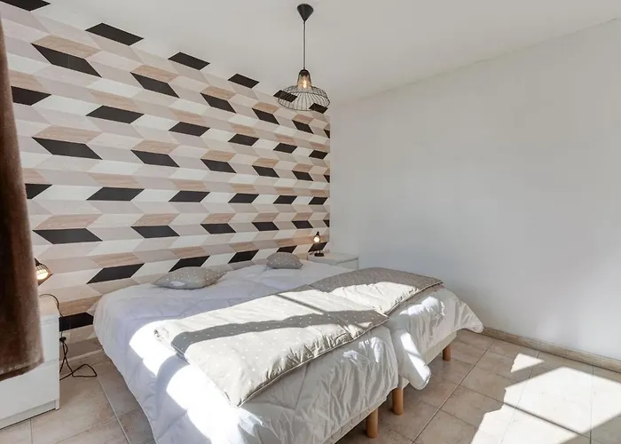 Lou Cepoun By Interhome Hébergement de vacances Cogolin